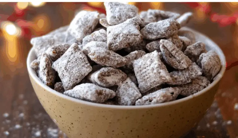 Easy Puppy Chow festive holiday bowl