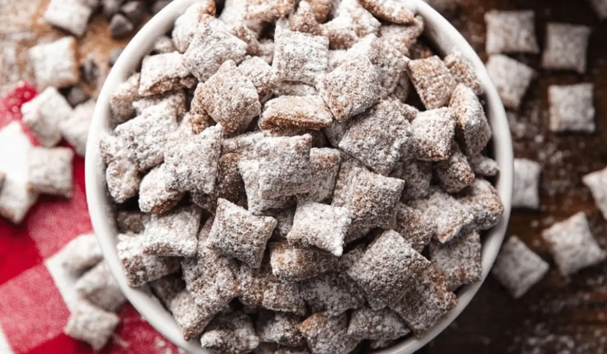 Midwestern Puppy Chow snack bowl
